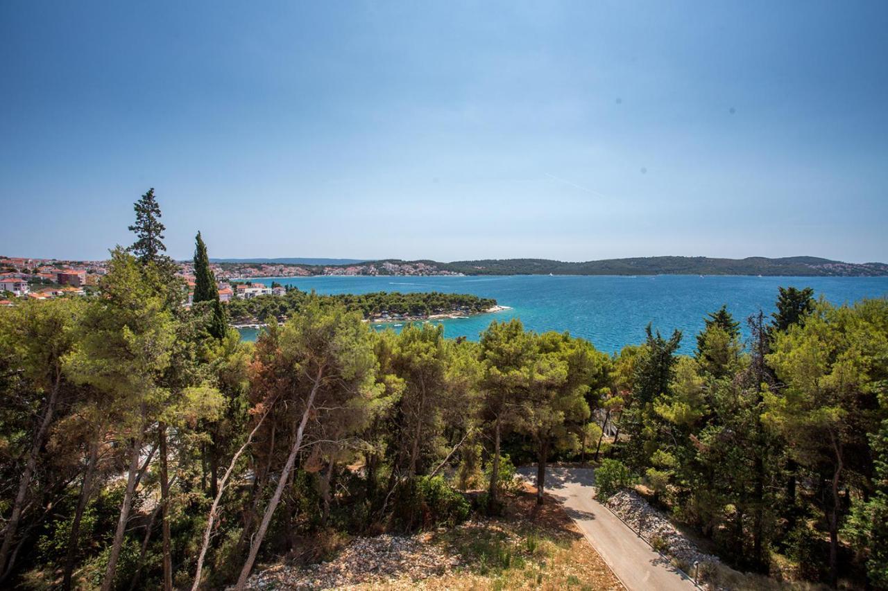 Villa Fani - Apartments In Trogir Bagian luar foto