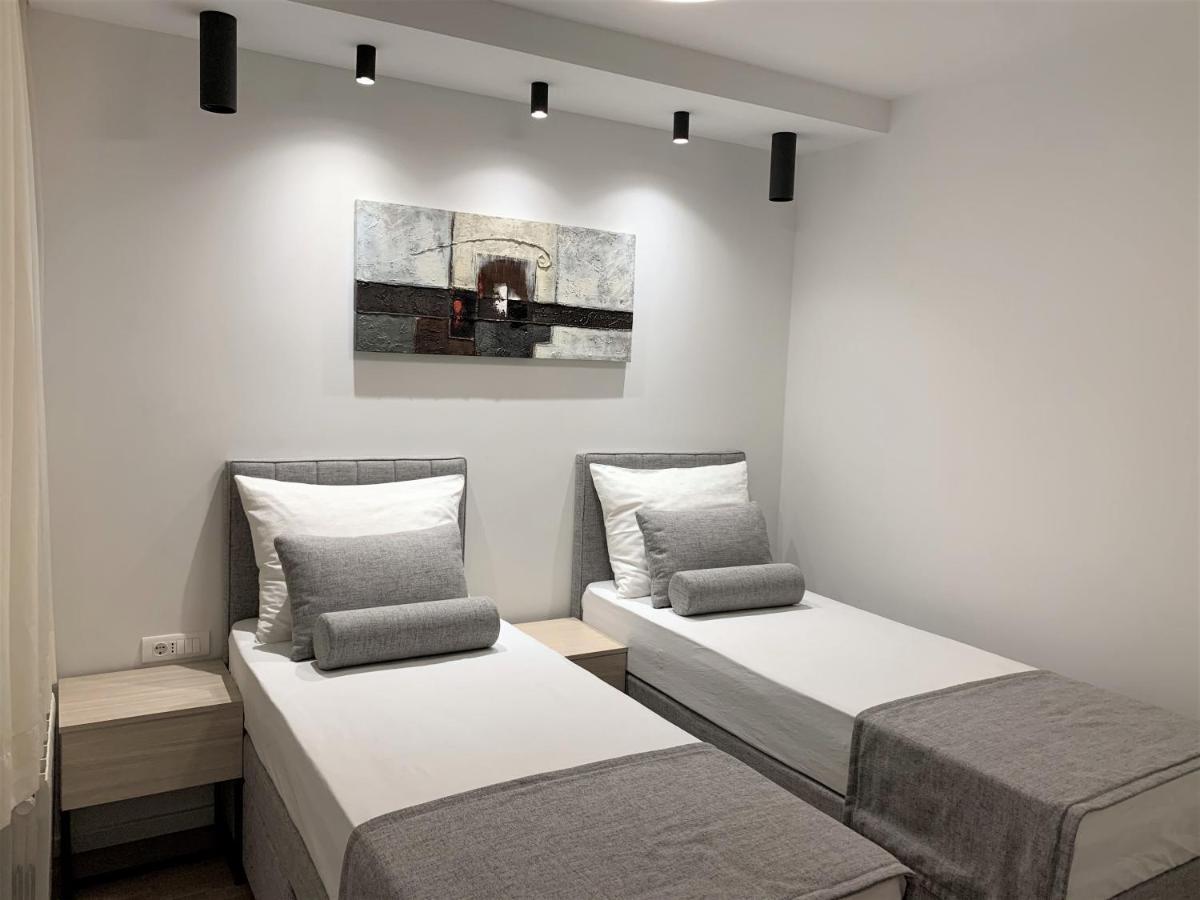 Villa Fani - Apartments In Trogir Bagian luar foto