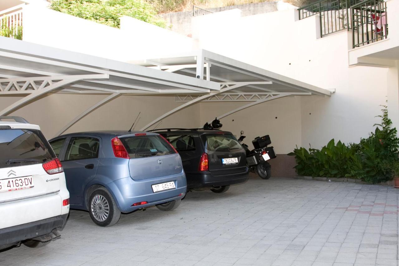 Villa Fani - Apartments In Trogir Bagian luar foto