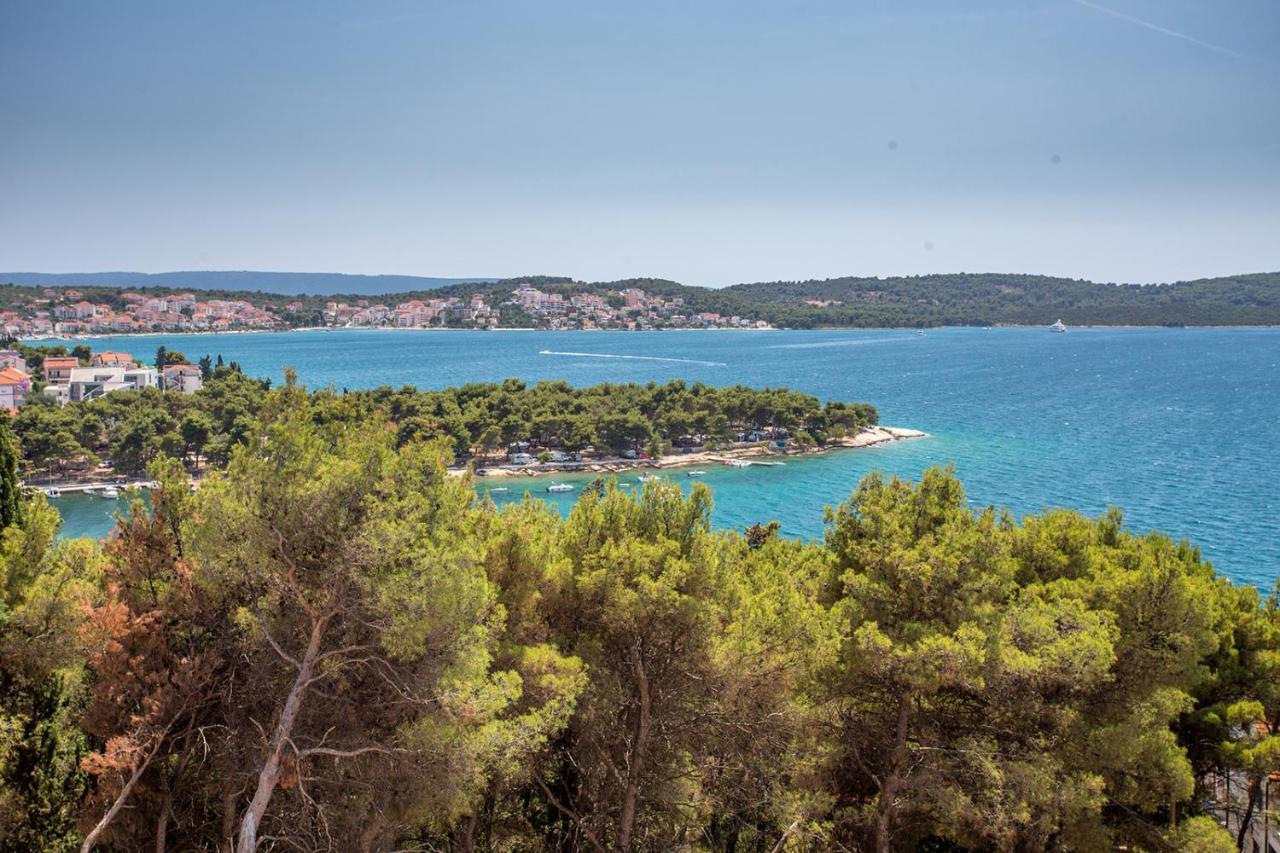 Villa Fani - Apartments In Trogir Bagian luar foto