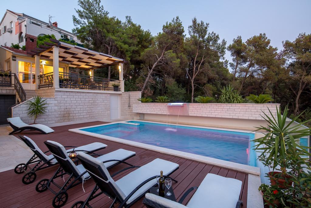 Villa Fani - Apartments In Trogir Bagian luar foto