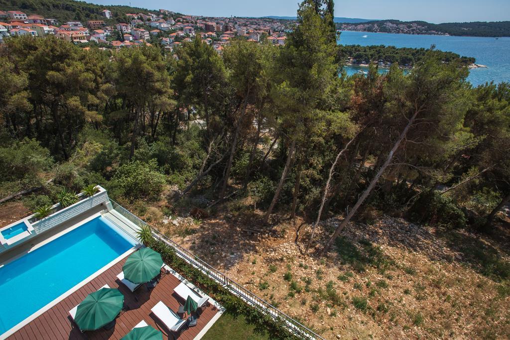 Villa Fani - Apartments In Trogir Bagian luar foto