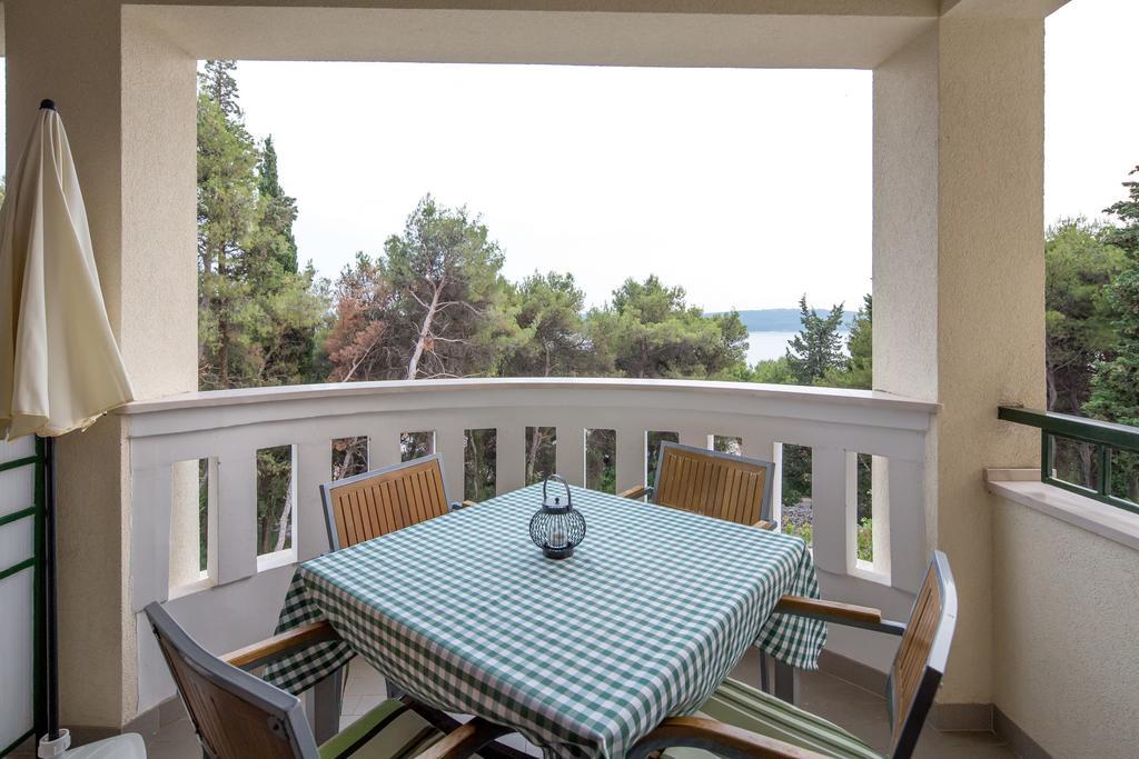 Villa Fani - Apartments In Trogir Bagian luar foto
