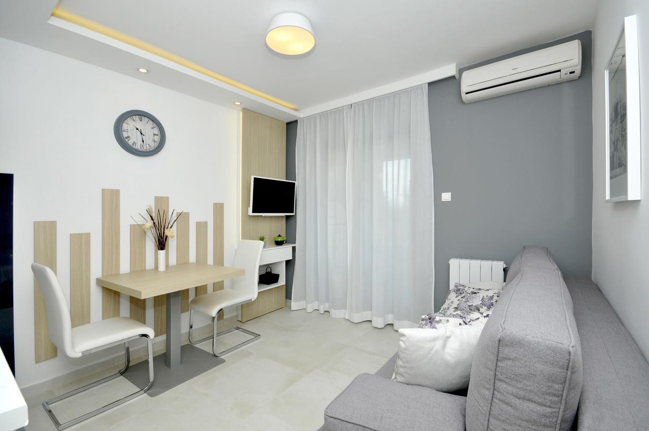 Villa Fani - Apartments In Trogir Bagian luar foto