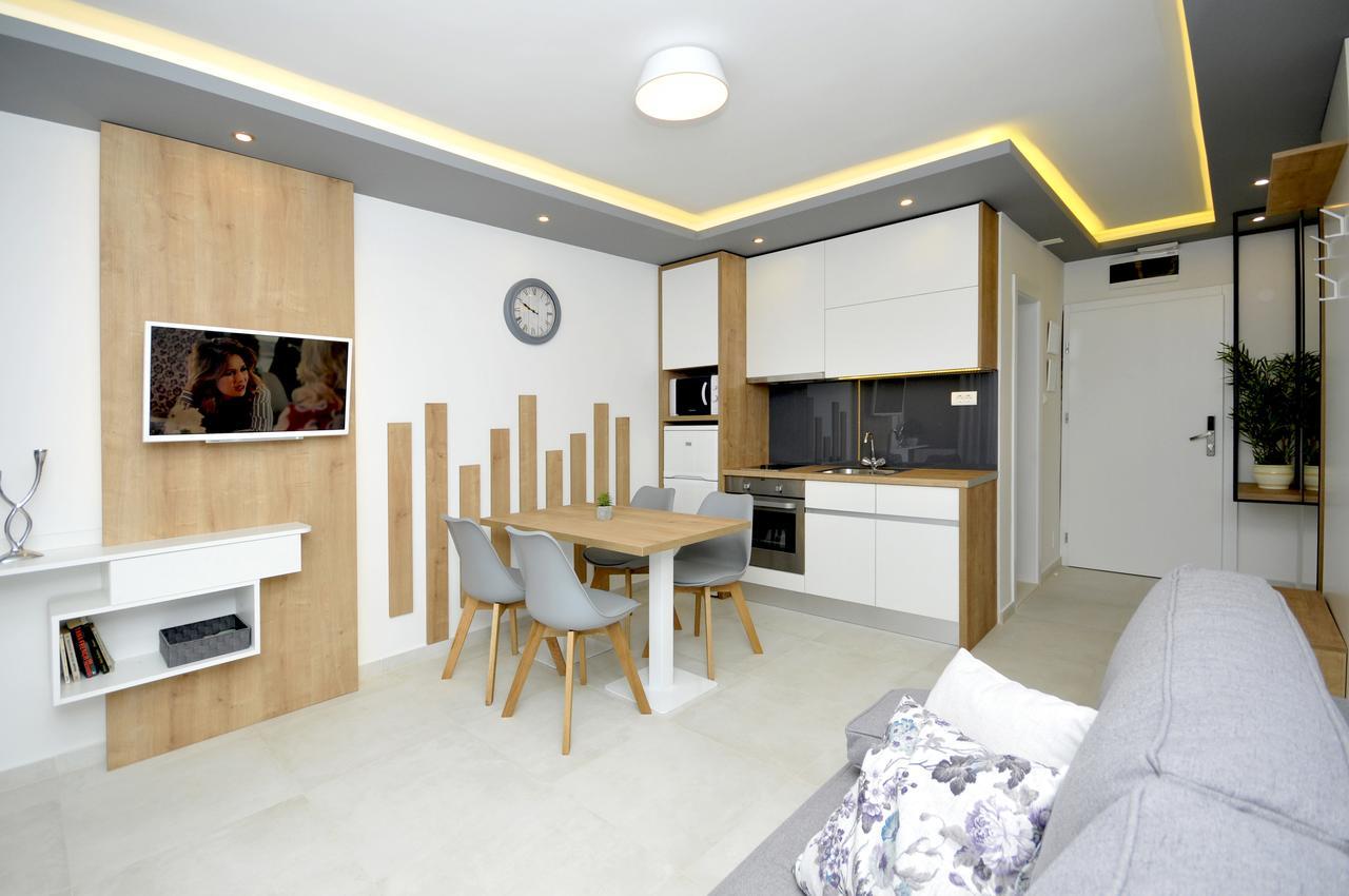 Villa Fani - Apartments In Trogir Bagian luar foto