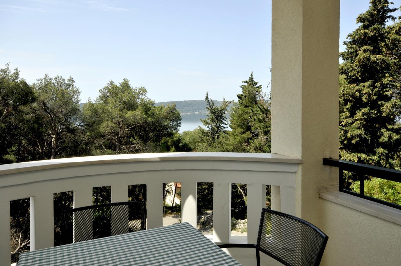 Villa Fani - Apartments In Trogir Bagian luar foto