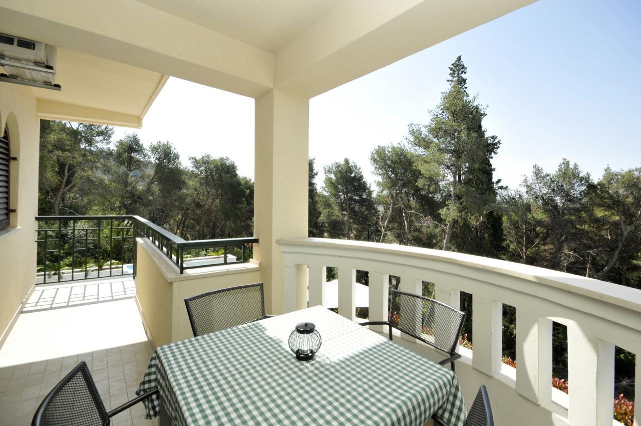 Villa Fani - Apartments In Trogir Bagian luar foto