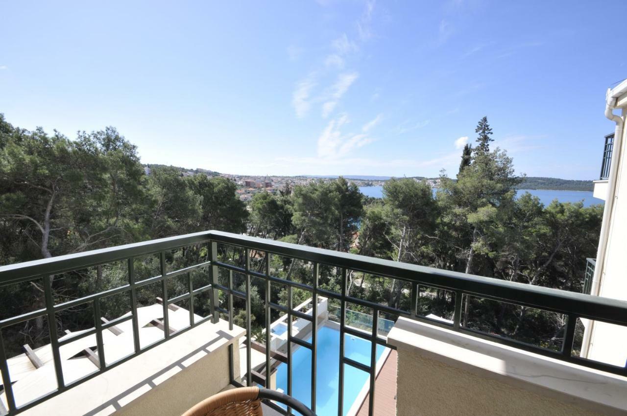 Villa Fani - Apartments In Trogir Bagian luar foto