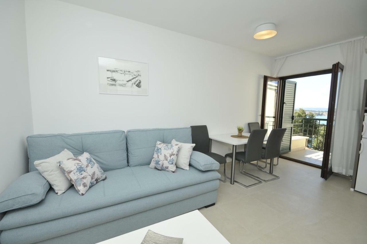 Villa Fani - Apartments In Trogir Bagian luar foto